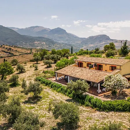 In Collesano Pa * Lascari